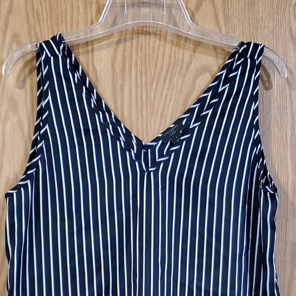 Ann Taylor sleepwear set - Picture 4 of 11